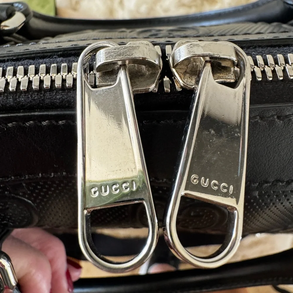 Gucci GG Embossed Leather Briefcase (Large Size)-Excellent Condition